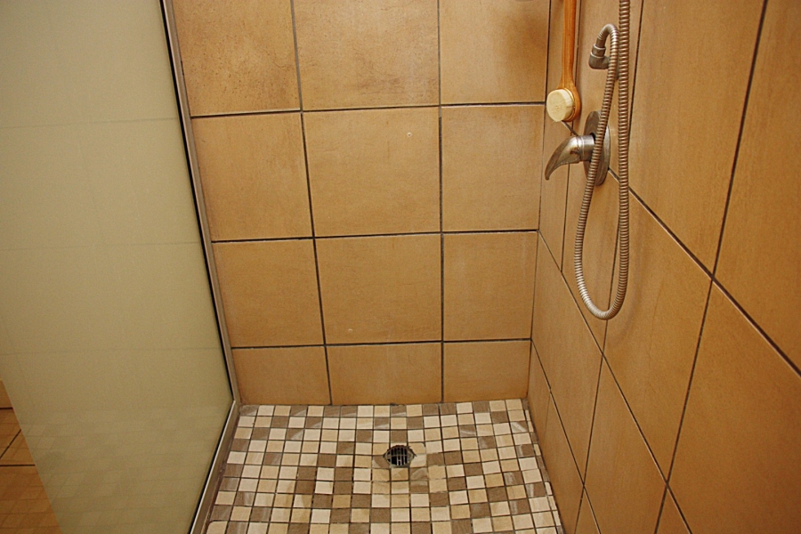 1 Bedroom Property for Sale in Langenhovenpark Free State